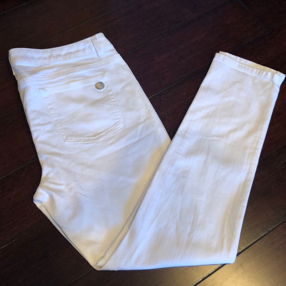 Michael Kors Denim - 💕HP💕 Michael Kors white skinny jeans.